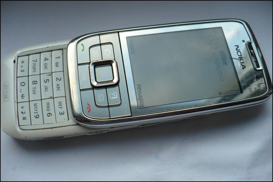 Vand Nokia E66 Alb White perfect functional - Pret | Preturi Vand Nokia E66 Alb White perfect functional