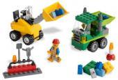 Set constructie drumuri LEGO (5930) - Pret | Preturi Set constructie drumuri LEGO (5930)