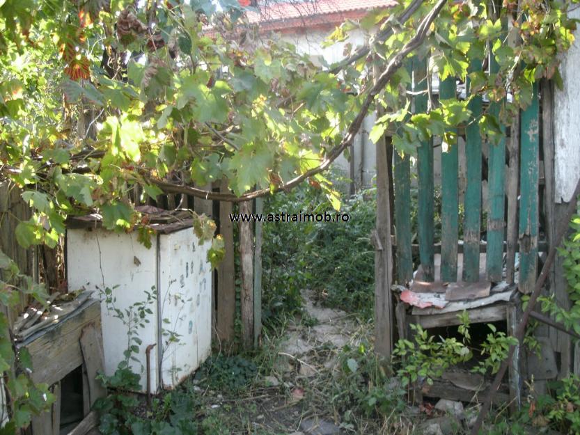 Casa batraneasca de vanzare in Targoviste, zona Doi Brazi - Pret | Preturi Casa batraneasca de vanzare in Targoviste, zona Doi Brazi