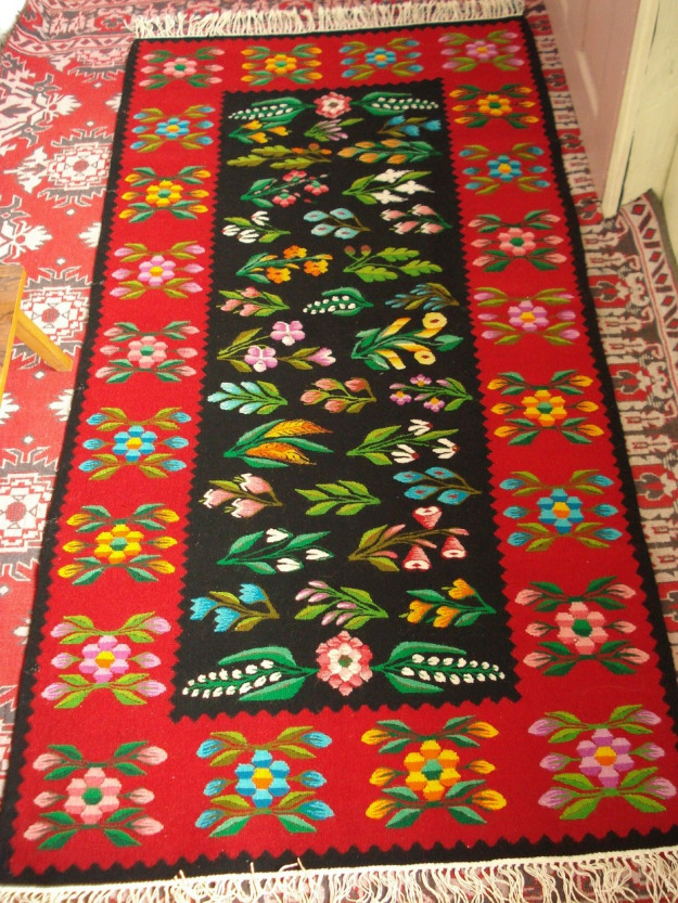 Carpete si Cuverturi Traditionale Oltenesti Impecabile - Pret | Preturi Carpete si Cuverturi Traditionale Oltenesti Impecabile