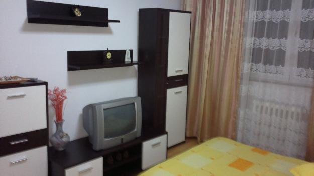 Inchiriez apartament cu doua camere - Pret | Preturi Inchiriez apartament cu doua camere