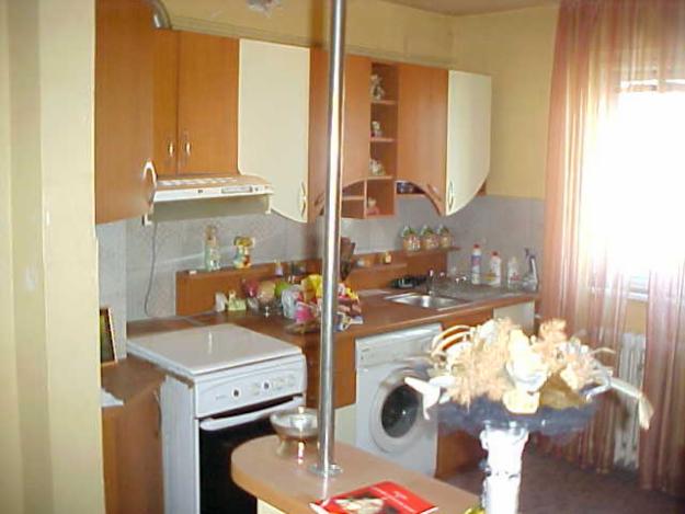 Apartament 3 camere zona Gojdu - Pret | Preturi Apartament 3 camere zona Gojdu