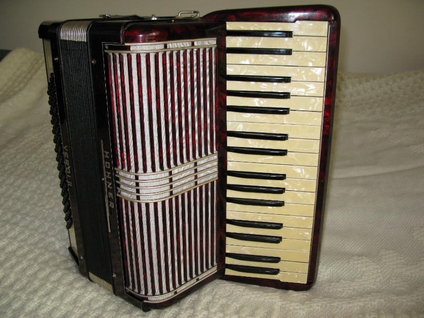 Hohner Verdi II, impecabil,acordat 8.80 Hz. - Pret | Preturi Hohner Verdi II, impecabil,acordat 8.80 Hz.