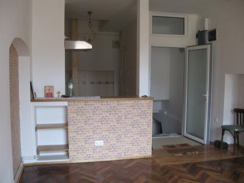 Apartament cu 3 camere de inchiriat in Centrul Istoric al Brasovului. € 300 - Pret | Preturi Apartament cu 3 camere de inchiriat in Centrul Istoric al Brasovului. € 300