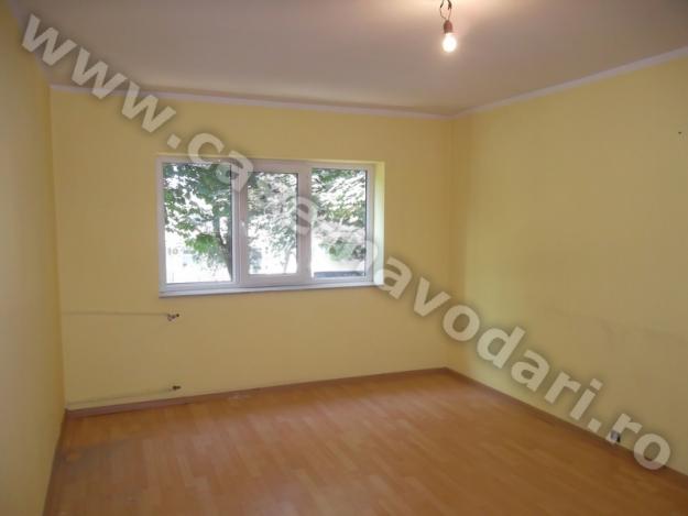 Navodari, de vinzare apartament 3 camere, zona sud - Pret | Preturi Navodari, de vinzare apartament 3 camere, zona sud