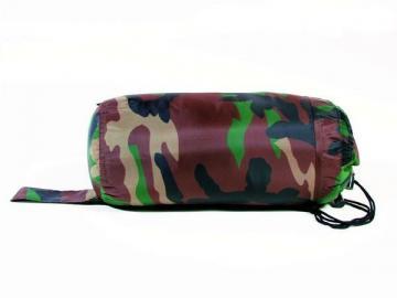 SAC DE DORMIT COMMANDO WOODLAND - Pret | Preturi SAC DE DORMIT COMMANDO WOODLAND