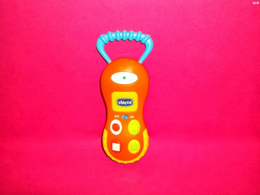 jucarii jucarie pentru bebelus ce scoate sunete si lumineaza de la chicco - Pret | Preturi jucarii jucarie pentru bebelus ce scoate sunete si lumineaza de la chicco