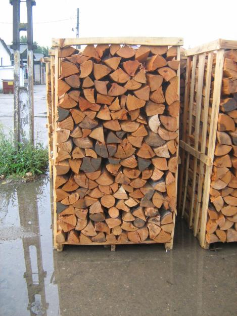 SC.vinde paleti lemn de foc(fag si carpen) - Pret | Preturi SC.vinde paleti lemn de foc(fag si carpen)