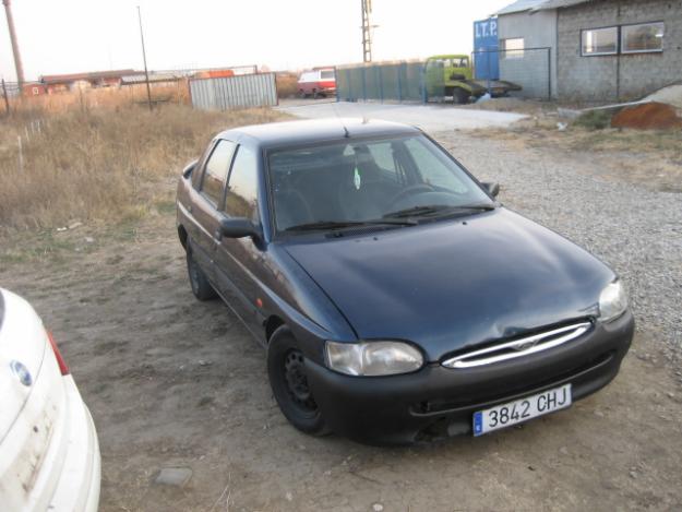 Ford escort 1.8 td 90 cp, 600 eur - Pret | Preturi Ford escort 1.8 td 90 cp, 600 eur