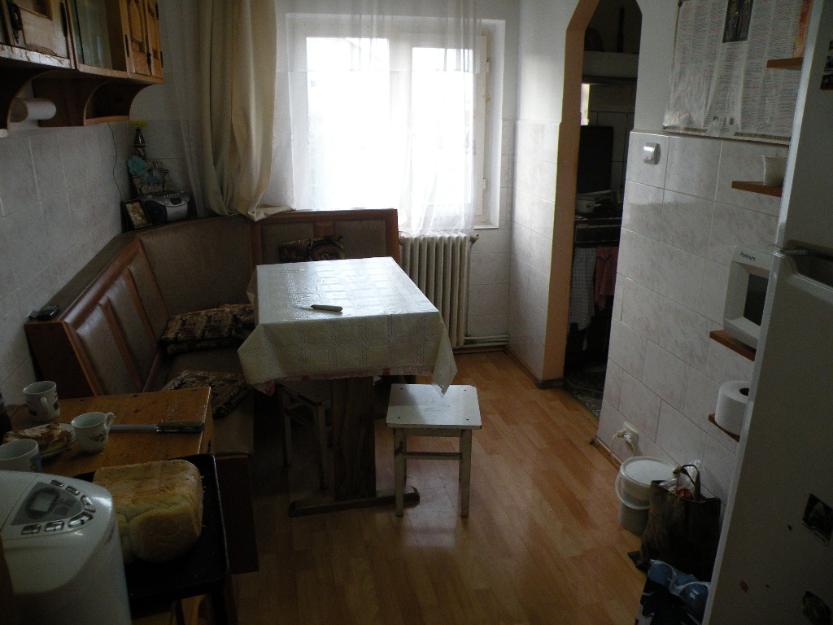 Apartament 3 camere, Dumbrava Nord - Pret | Preturi Apartament 3 camere, Dumbrava Nord