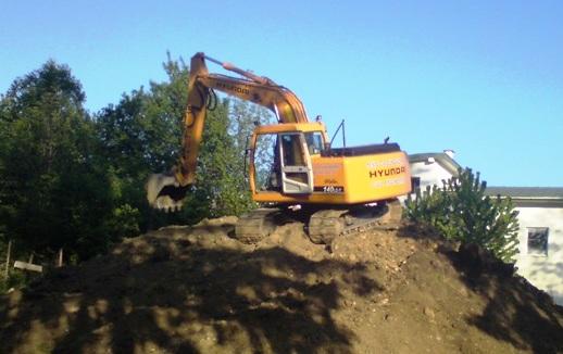 EXCAVATOR PE SENILE second hand ieftin de vanzare Hyundai Robex 140LC cu picon hammer S H - Pret | Preturi EXCAVATOR PE SENILE second hand ieftin de vanzare Hyundai Robex 140LC cu picon hammer S H