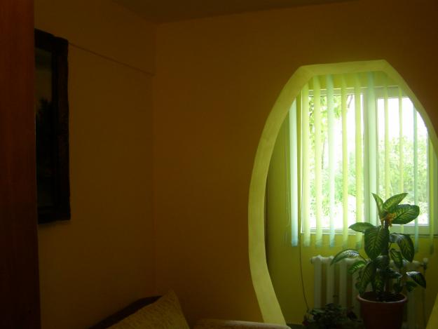 2 CAMERE APROAPE DE CENTRU BLOC CARAMIDA 24000EURO NEG - Pret | Preturi 2 CAMERE APROAPE DE CENTRU BLOC CARAMIDA 24000EURO NEG