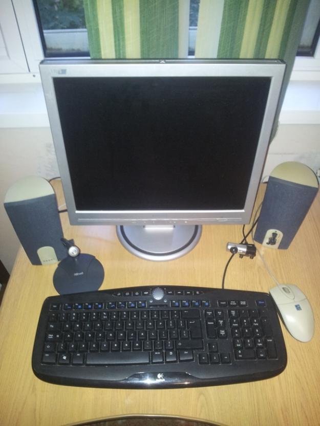 Monitor philips 170S + periferice pc - Pret | Preturi Monitor philips 170S + periferice pc