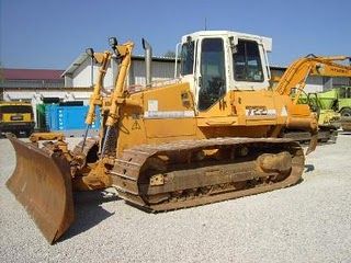 Oferta 2 buldozere Liebherr PR722 Litronic 2001 - Pret | Preturi Oferta 2 buldozere Liebherr PR722 Litronic 2001