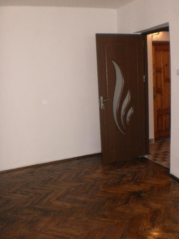 Ofer spre inchiriere apartament 2 camere cf I zona UNIRII SUD, etaj 2/10. NEMOBILAT- NEUTI - Pret | Preturi Ofer spre inchiriere apartament 2 camere cf I zona UNIRII SUD, etaj 2/10. NEMOBILAT- NEUTI