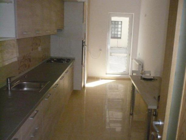 Apartament in bloc - decomandat - Baba Novac - Pret | Preturi Apartament in bloc - decomandat - Baba Novac