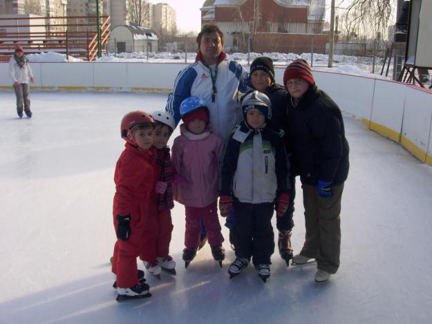 lectii de patinaj si mers pe role - Pret | Preturi lectii de patinaj si mers pe role