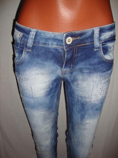 Sexy blugi de femei LEXXURY JEANS cu strasuri - Pret | Preturi Sexy blugi de femei LEXXURY JEANS cu strasuri