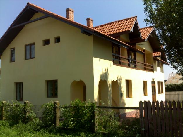 PF vand casa renovata la Caciulesti - Girov (8 km de P Neamt) - Pret | Preturi PF vand casa renovata la Caciulesti - Girov (8 km de P Neamt)