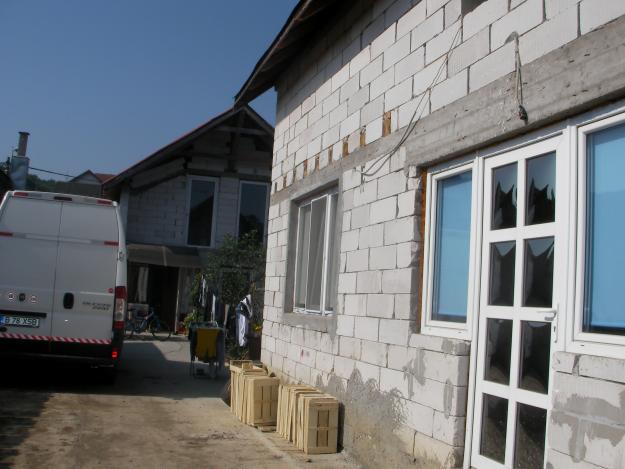 vand teren si casa - Pret | Preturi vand teren si casa