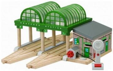 Gara Knapford din seria Thomas Wooden Train - Pret | Preturi Gara Knapford din seria Thomas Wooden Train