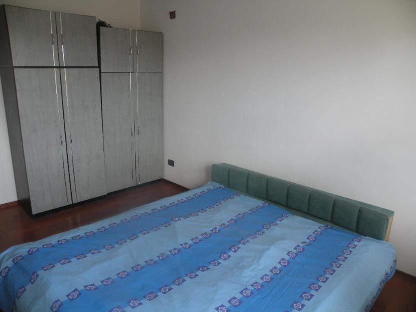 Apartament trei camere, zona ultracentrala - Pret | Preturi Apartament trei camere, zona ultracentrala