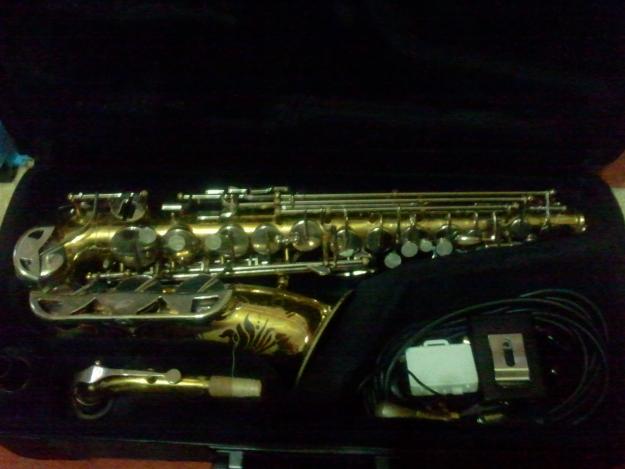 Saxofon CONN M24 USA ... SUPER PRETZ!!!!!!! - Pret | Preturi Saxofon CONN M24 USA ... SUPER PRETZ!!!!!!!