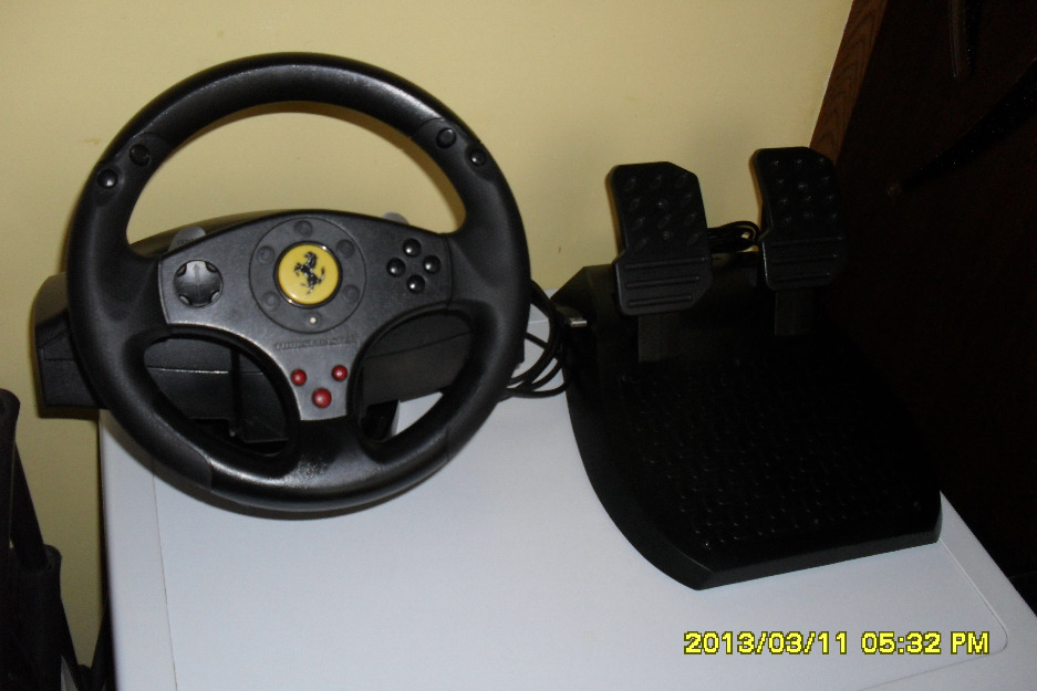Volan+pedale Thrustmaster Ferrari GT Experience 3in1 - Pret | Preturi Volan+pedale Thrustmaster Ferrari GT Experience 3in1