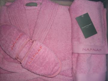 Set de baie Naf Naf Casual 1 persoana XL-12 roz - Pret | Preturi Set de baie Naf Naf Casual 1 persoana XL-12 roz