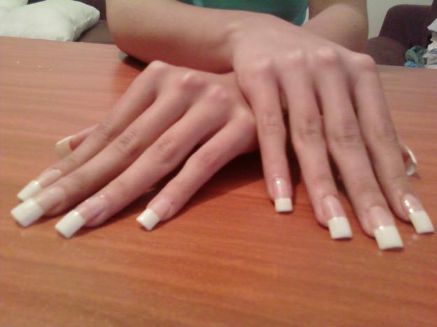 APLIC UNGHII FALSE TIPS + GEL 40 RON - Pret | Preturi APLIC UNGHII FALSE TIPS + GEL 40 RON