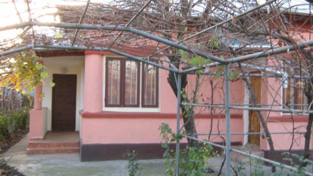 PARTICULAR VAND/SCHIMB CASA+TEREN 1300 MP MAXENU-BUZAU - Pret | Preturi PARTICULAR VAND/SCHIMB CASA+TEREN 1300 MP MAXENU-BUZAU