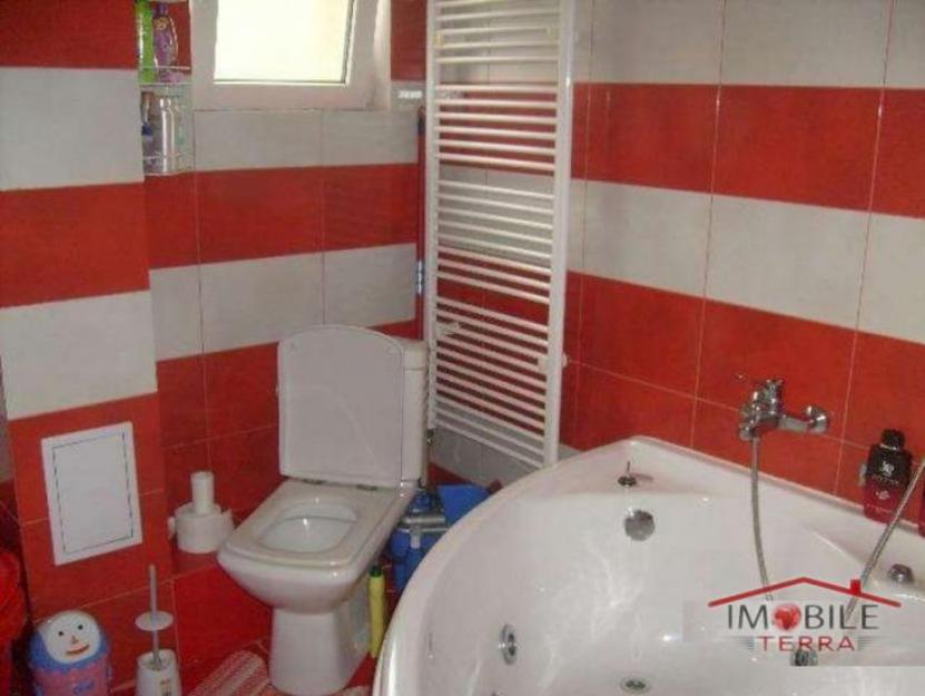 Apartament 3 camere zona Turnisor Sibiu - Pret | Preturi Apartament 3 camere zona Turnisor Sibiu