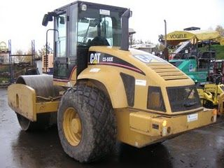 Cilindru Compactor CAT CS 583 E de vanzare second hand import vand cilindru compactor second hand cilindrii compactori s - Pret | Preturi Cilindru Compactor CAT CS 583 E de vanzare second hand import vand cilindru compactor second hand cilindrii compactori s