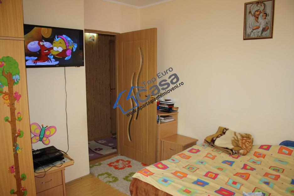 Apartament 3 camere - Pret | Preturi Apartament 3 camere
