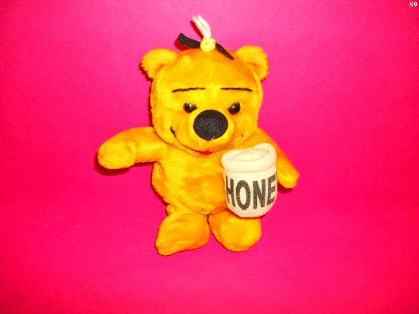 jucarii personaj din desene animate ursulet winnie the pooh de braun plusch - Pret | Preturi jucarii personaj din desene animate ursulet winnie the pooh de braun plusch