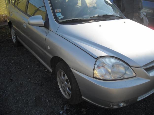 Dezmembrez Kia Rio 1.4 i break din 2005, caroserie - Pret | Preturi Dezmembrez Kia Rio 1.4 i break din 2005, caroserie