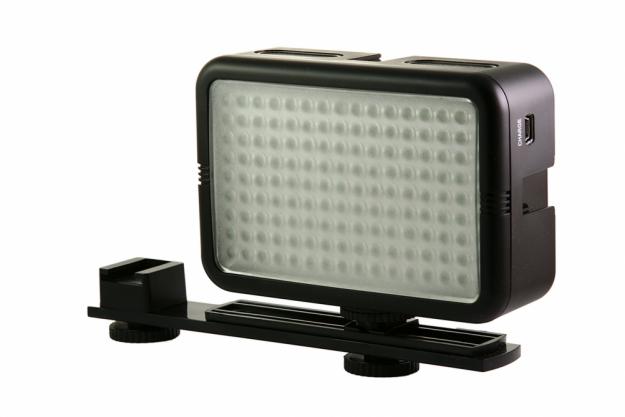 Lampa foto-video cu 135 LED-uri SYD-1509 - Pret | Preturi Lampa foto-video cu 135 LED-uri SYD-1509