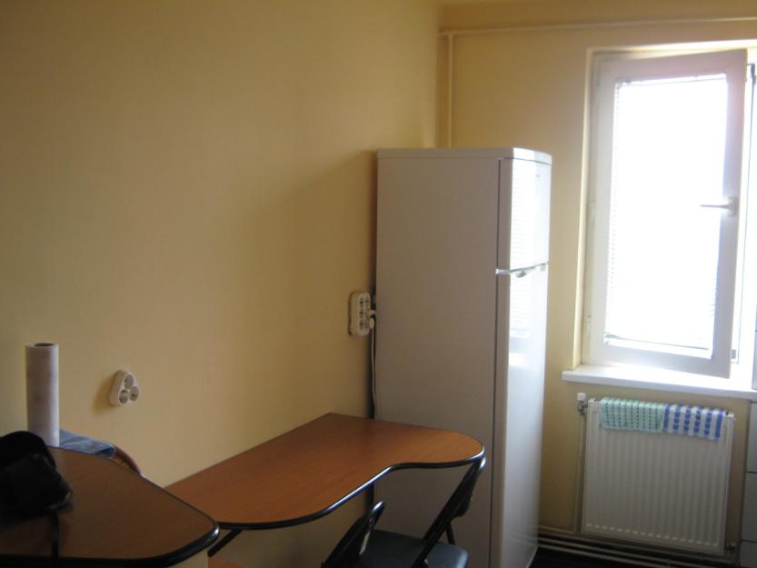 Inchiriez apartament 2 camere - Cedonia - Pret | Preturi Inchiriez apartament 2 camere - Cedonia