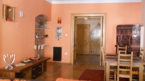 Apartament cu 3 camere de inchiriat, in Centrul Istoric. € 525 - Pret | Preturi Apartament cu 3 camere de inchiriat, in Centrul Istoric. € 525