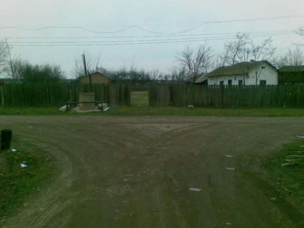 Vand teren intravilan + extravilan in comuna Garbovi, jud. Ialomita - Pret | Preturi Vand teren intravilan + extravilan in comuna Garbovi, jud. Ialomita