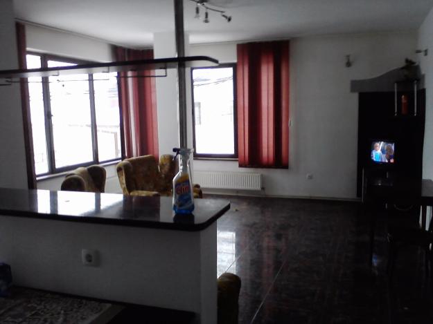 Vila  BUSTENI schimb cu Apartament BUCURESTI - Pret | Preturi Vila  BUSTENI schimb cu Apartament BUCURESTI