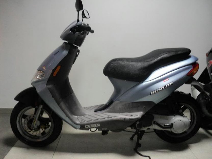 Ser moto vinde scuter second Derby Atlantis - Pret | Preturi Ser moto vinde scuter second Derby Atlantis