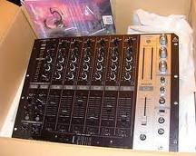2x Pioneer CDJ-1000MK3 & 1x DJM-800 pachet mixer dj .... Yamaha 01V96 V2 Digital Mixer - Pret | Preturi 2x Pioneer CDJ-1000MK3 & 1x DJM-800 pachet mixer dj .... Yamaha 01V96 V2 Digital Mixer