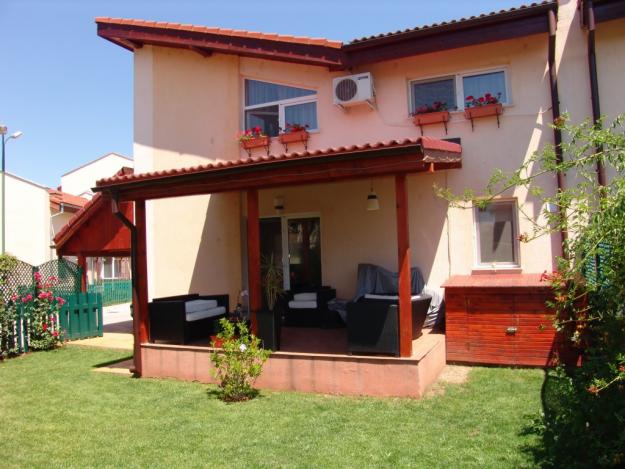 PIPERA AZUR vila de vanzare - Pret | Preturi PIPERA AZUR vila de vanzare