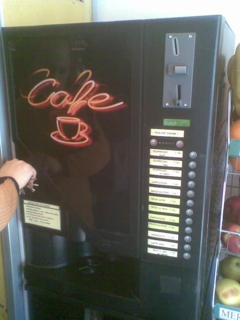 Automate de cafea Zanussi si RheaVendors - Pret | Preturi Automate de cafea Zanussi si RheaVendors
