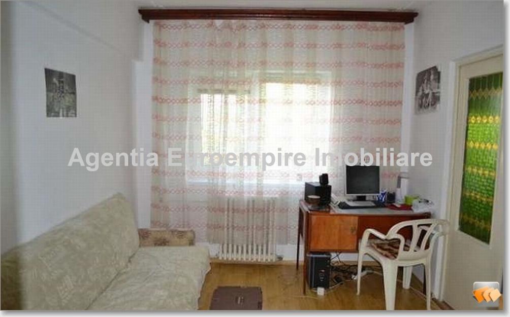 vand apartament 4 camere constanta - Pret | Preturi vand apartament 4 camere constanta