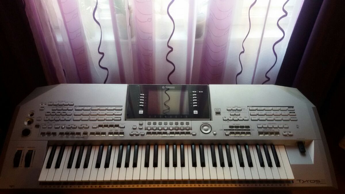 Yamaha TYROS 2 - Pret | Preturi Yamaha TYROS 2