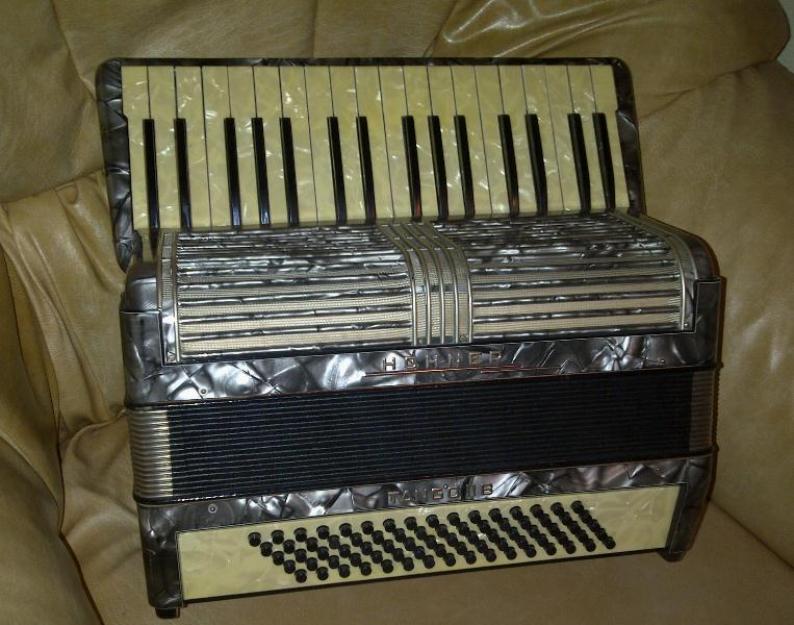 Acordeon Hohner Tango II - Pret | Preturi Acordeon Hohner Tango II