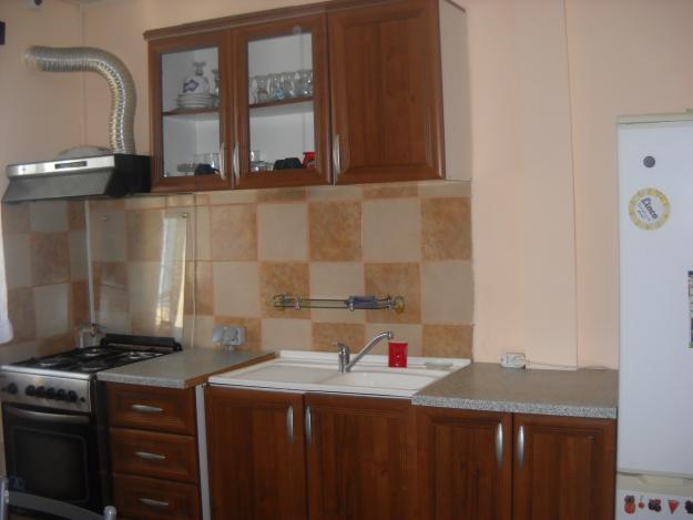 Vand apartament 2 camere - Pret | Preturi Vand apartament 2 camere