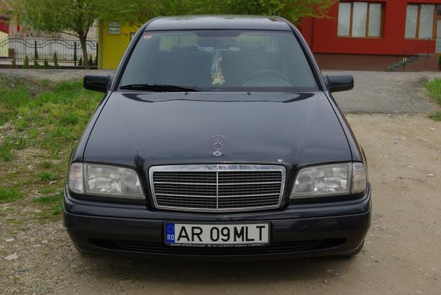 Vand Mercedes C180 - Pret | Preturi Vand Mercedes C180